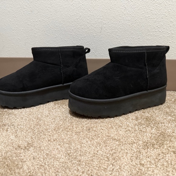 Platform Slippers - Picture 2 of 6